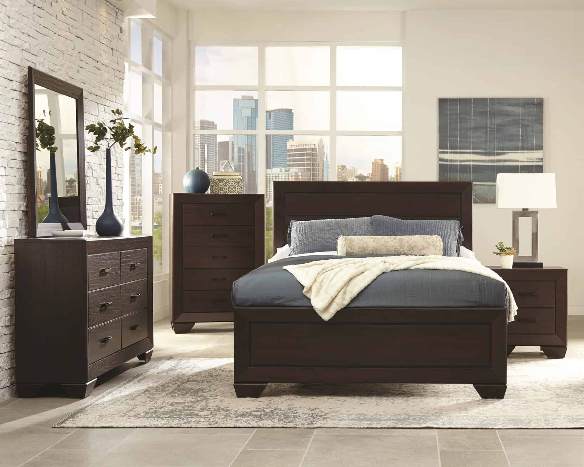 Fenbrook Dark Cocoa Queen Bed, Dresser, Mirror, & Nightstand