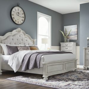 Montelaine Bedroom Collection